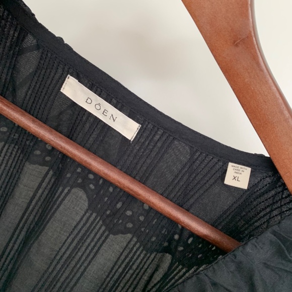 Doen Henri black eyelet XL - Picture 2 of 3